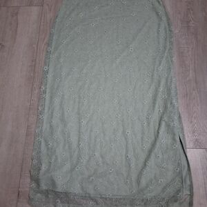 Chic Lace Maxi Skirt - Light Green